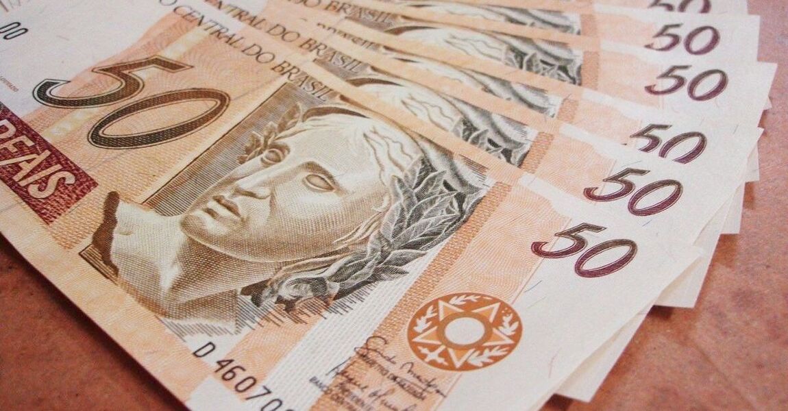 Receita paga quinto lote de restituição do Imposto de Renda 2025